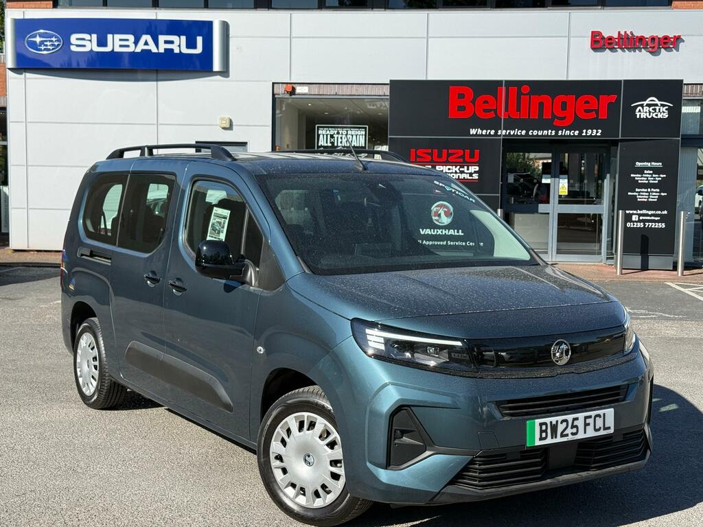 Vauxhall Combo-e Life 52Kwh Design XL Mpv 7.4Kw Charg Blue