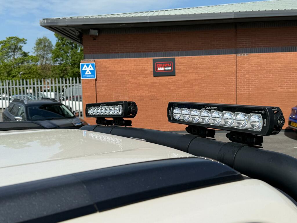 Isuzu D-Max 1.9 Td Arctic Trucks At35 Pickup Double Cab Di White #2