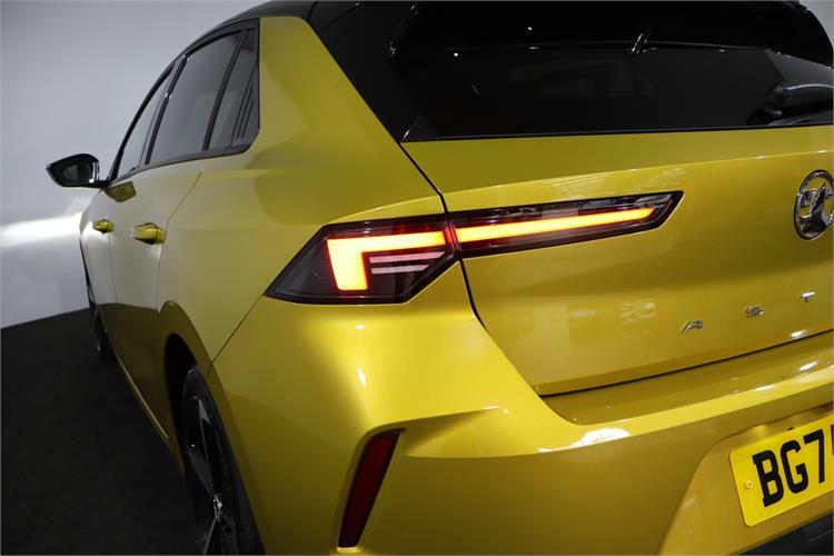 Vauxhall Astra 1.2 Hybrid Griffin Hatchback Hybrid E-d Yellow #6