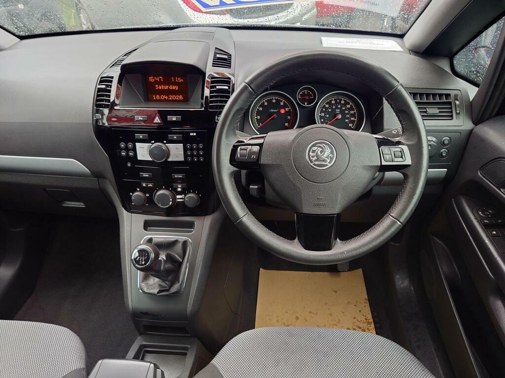 Vauxhall Zafira 1.6 16V Exclusiv Euro 5 Silver #3
