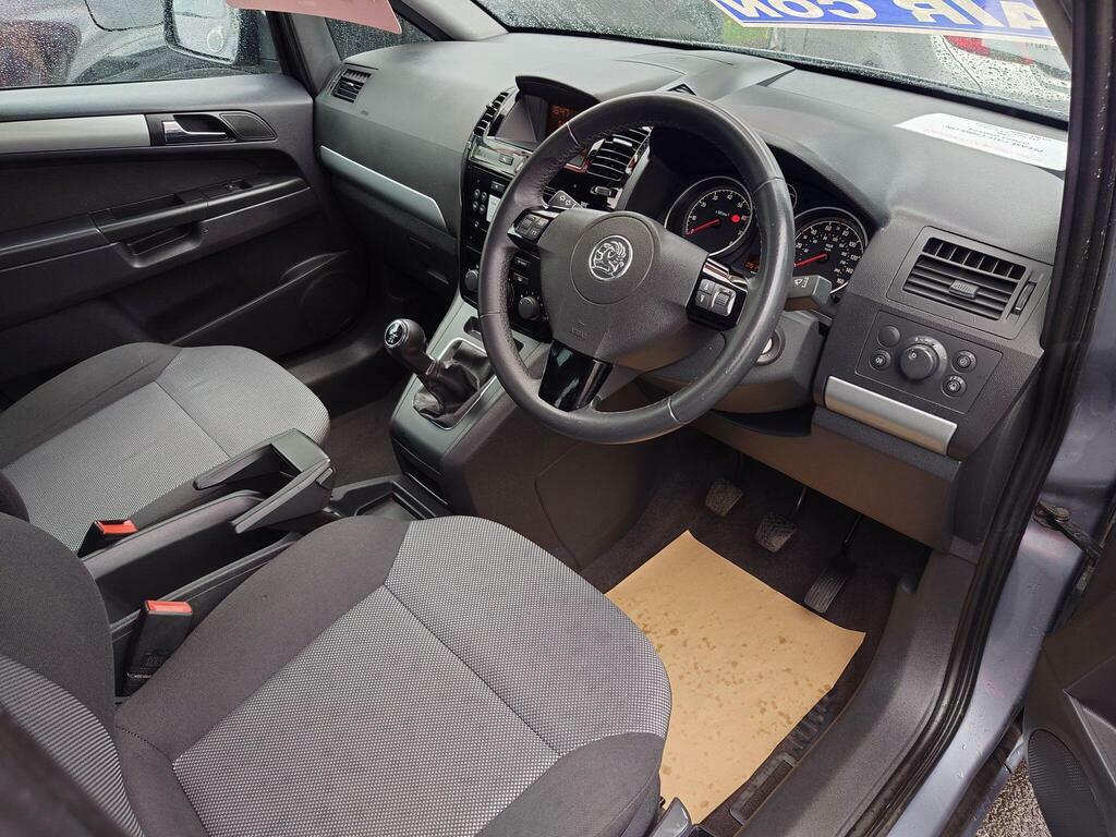 Vauxhall Zafira 1.6 16V Exclusiv Euro 5 Silver #4