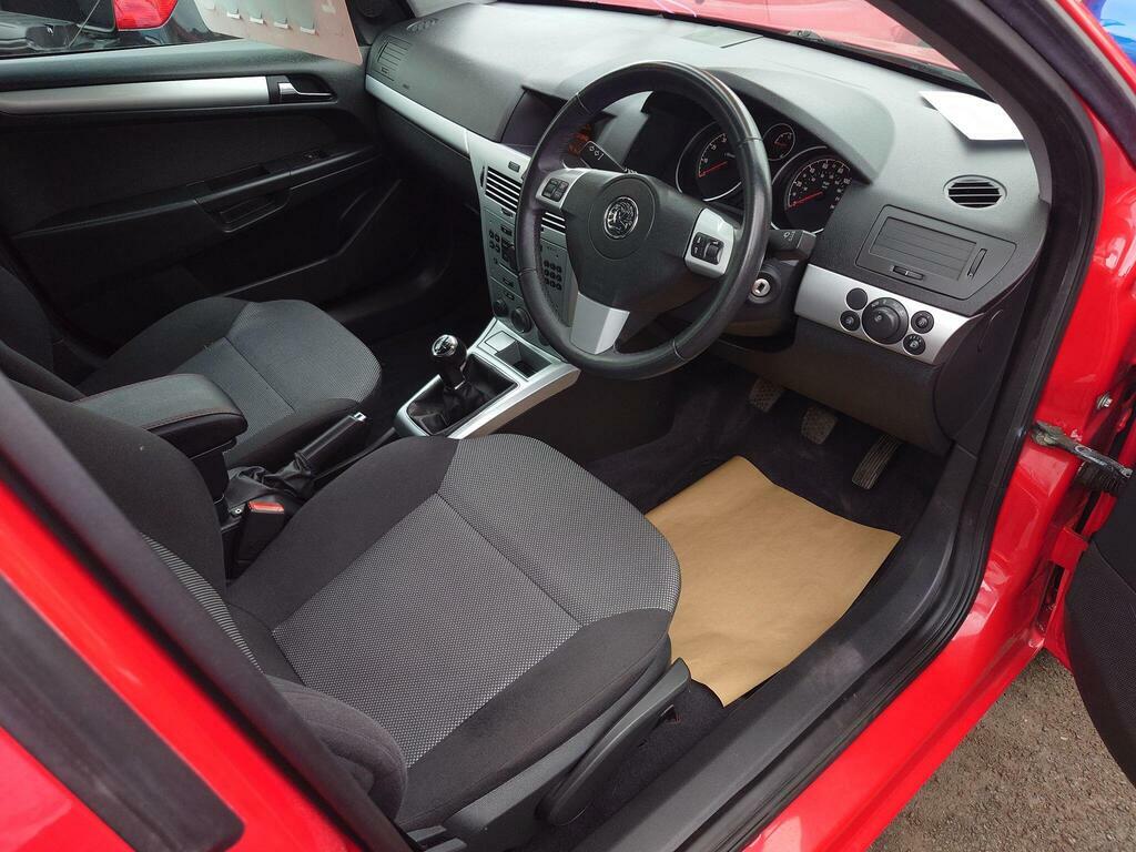 Vauxhall Astra 1.4I 16V Active DA10EYT Red #4