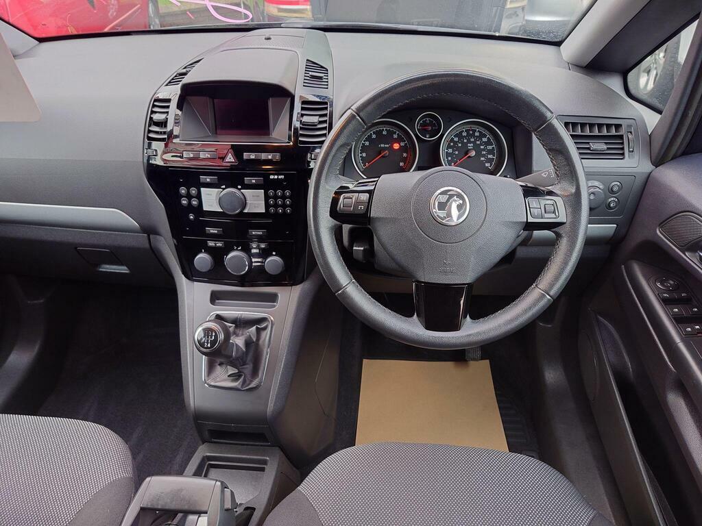 Vauxhall Zafira 1.6 16V Design Euro 5 NJ63EKP Black #3