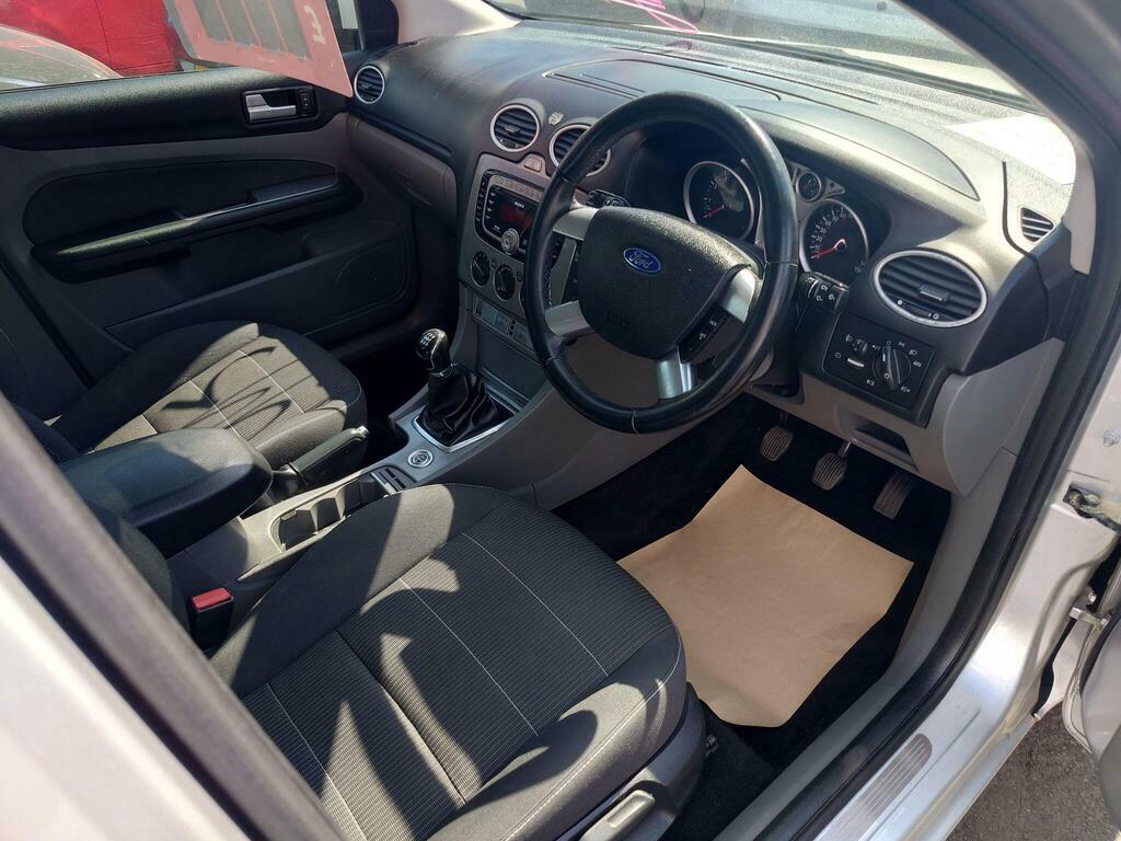 Ford Focus 1.6 Titanium DX60HWS Silver #4