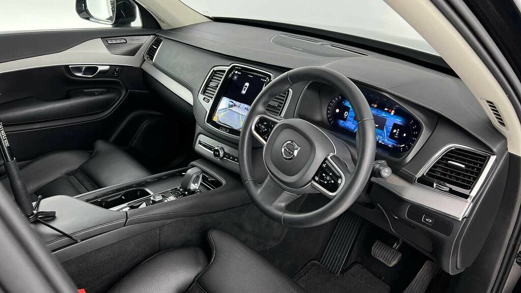 Volvo XC90 Plus, B5 Awd Mild Hybrid, Dark, 7 Seats 3 DS22VDN Black #4