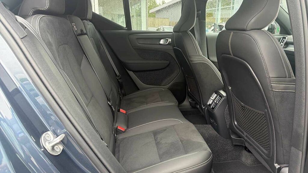 Volvo EX40 Black Edition Ultra, Twin Motor Performance, Elect KN26JZR Blue #6