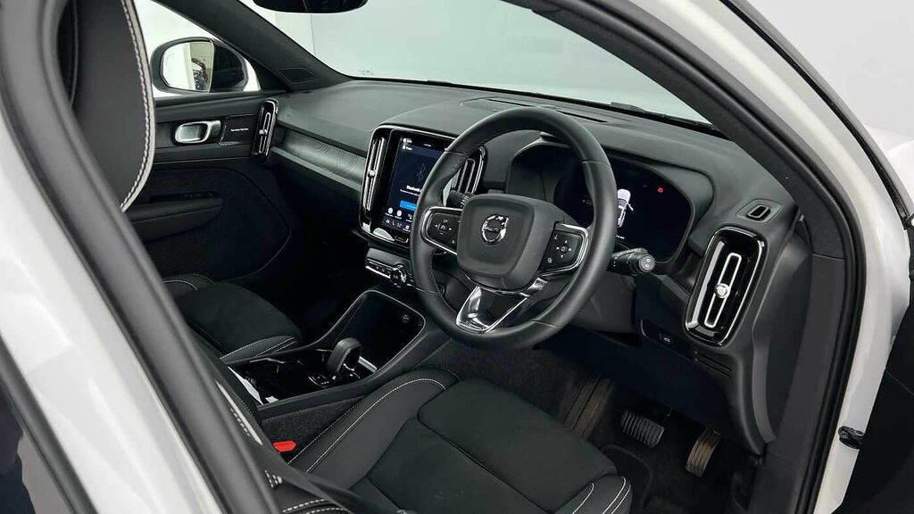 Volvo XC40 Recharge Ultimate, Twin Motor, Panoramic White #4
