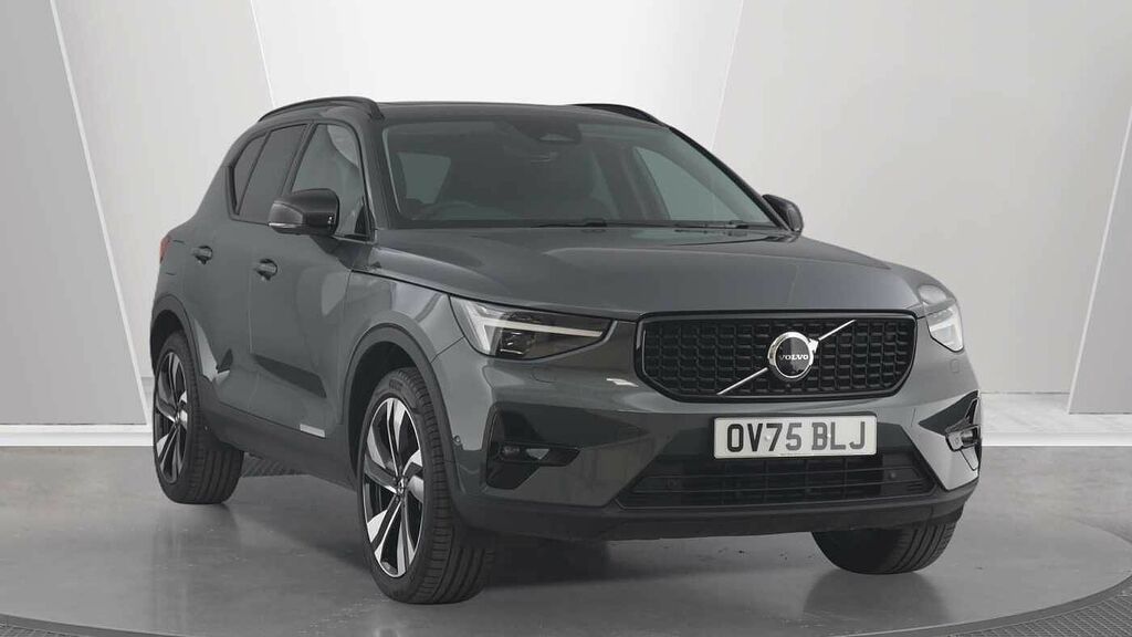 Volvo XC40 Ultra, B3 Mild Hybrid, Dark Forest Lake, 