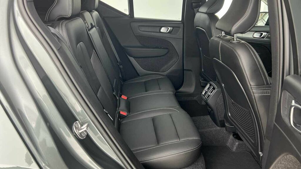 Volvo XC40 Ultra, B3 Mild Hybrid, Dark Forest Lake, OV75BLJ #6