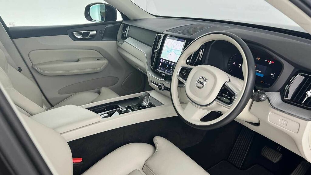 Volvo XC60 Plus, B5 Awd Mild Hybrid, Dark Blond Leat RV25FVR Grey #3