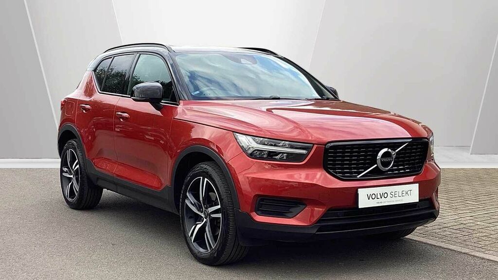 Volvo XC40 R-design, T3 Winter Pack, Sunroof Red