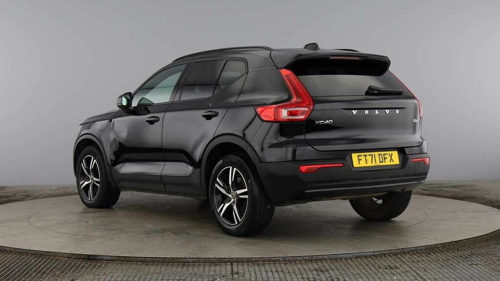 Volvo XC40 R-design, B4 Awd Mild Hybrid Climate Pack, Heated FT71DFX Black #3