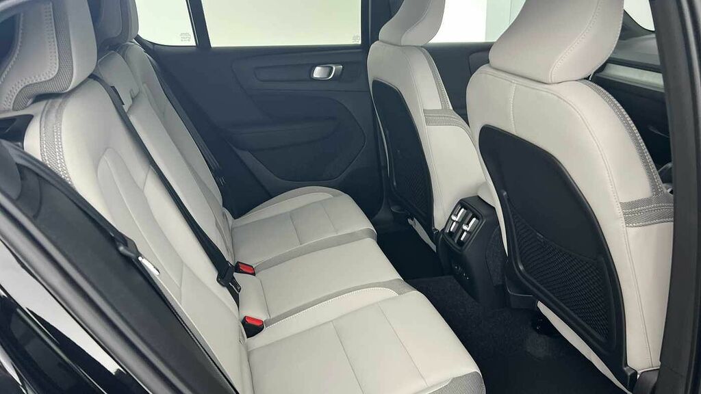 Volvo EC40 Ultra, Twin Motor, Dawn Interior, Panora Black #6