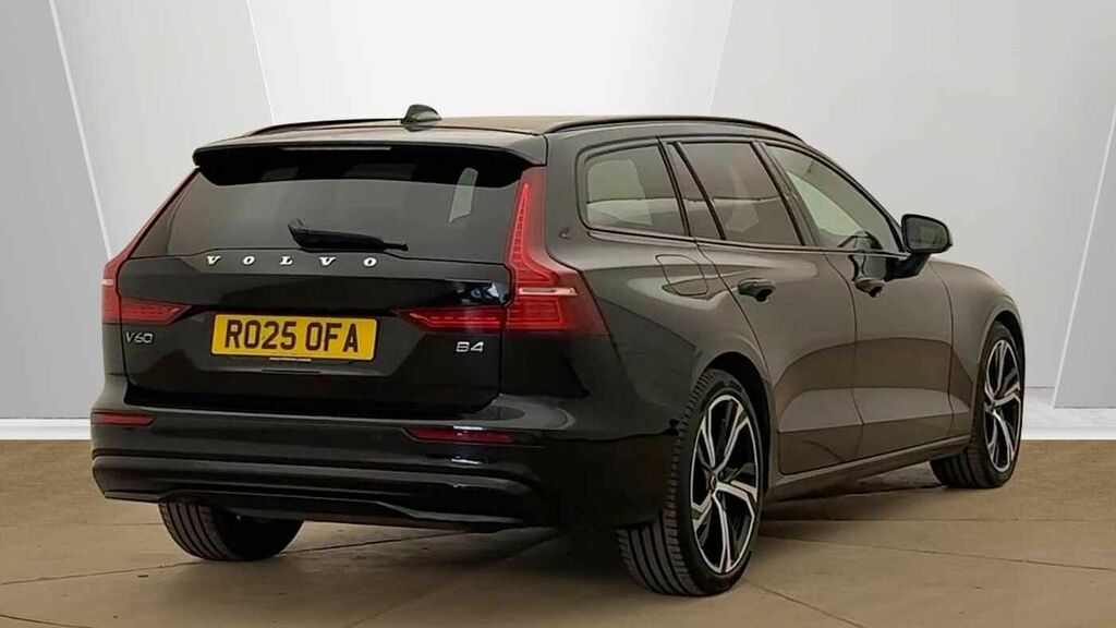 Volvo V60 Plus, B4 Mild Hybrid, Dark Blond Leather, RO25OFA Black #3