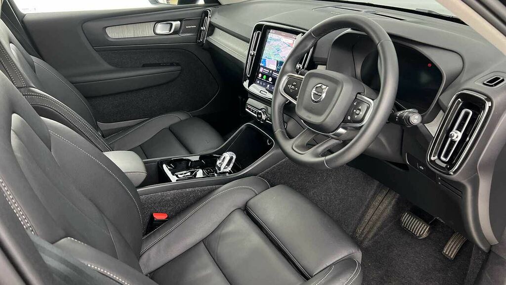 Volvo XC40 Ultra, B4 Mild Hybrid, Dark Panoramic Sun RO75LUW Black #4