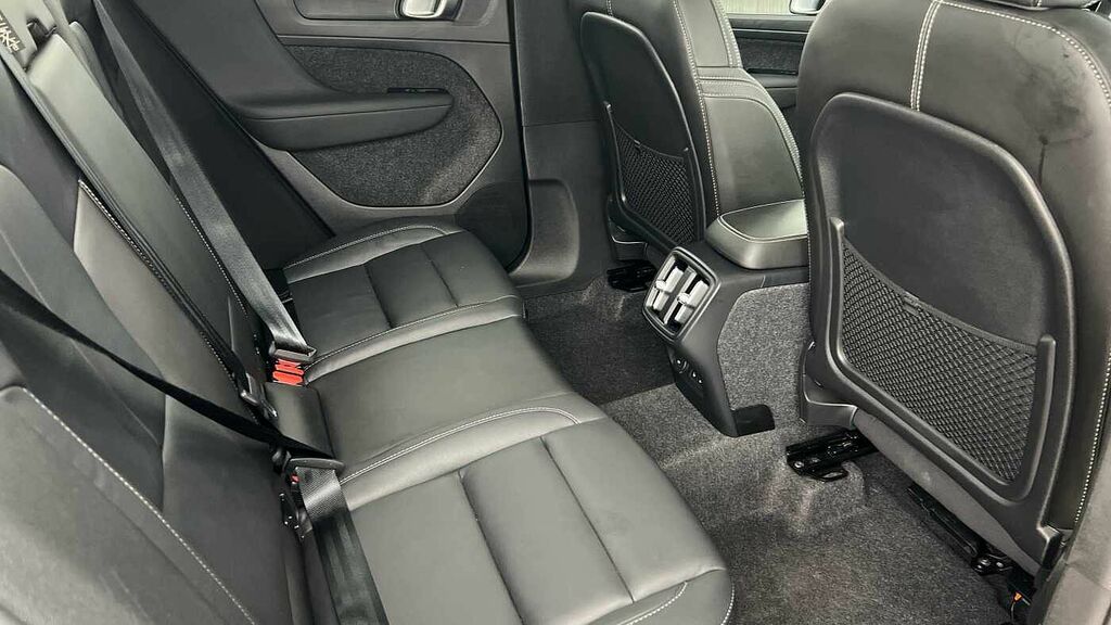 Volvo XC40 Ultra, B4 Mild Hybrid, Dark Panoramic Sun RO75LUW Black #6