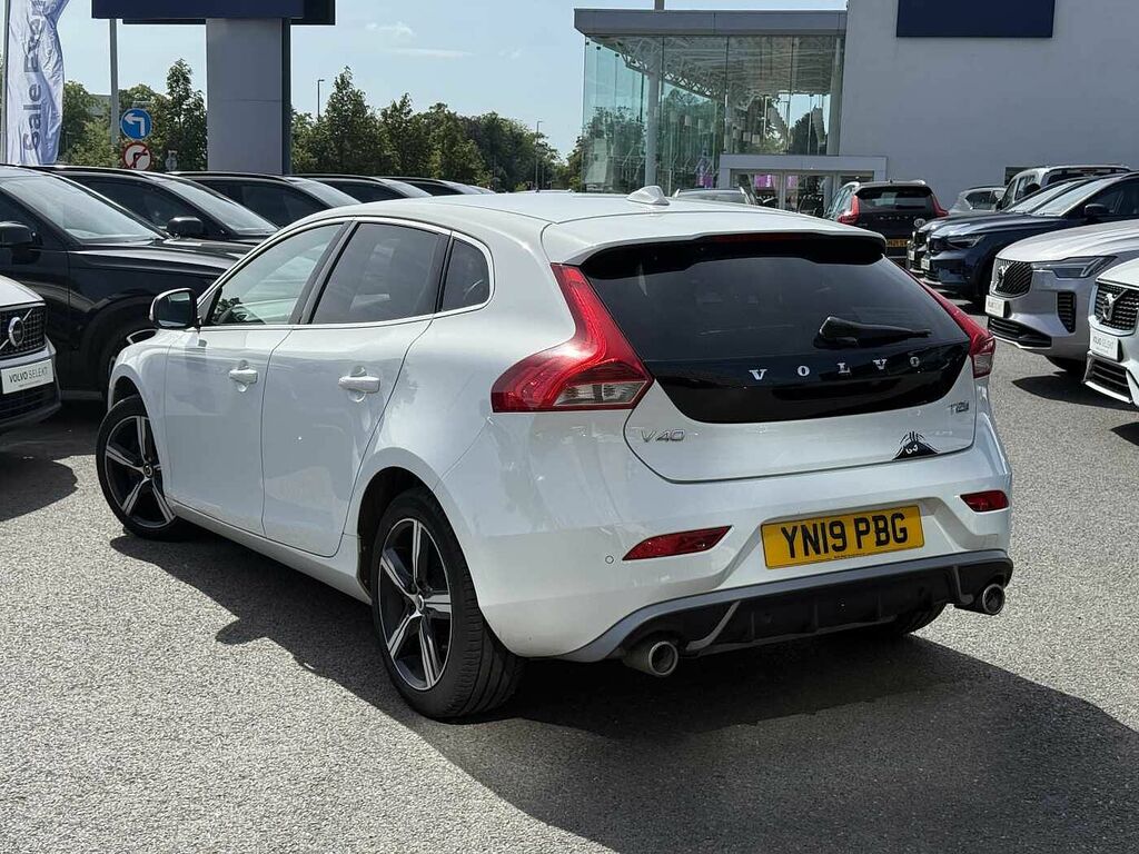 Volvo V40 T2 R-design Pro Power Seat, Front Park Ass YN19PBG White #2