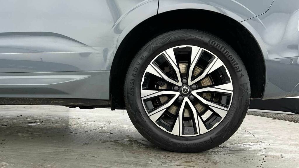 Volvo XC60 Plus, B4 Mild Hybrid, Dark Heated Seats, DS72YZK Grey #4