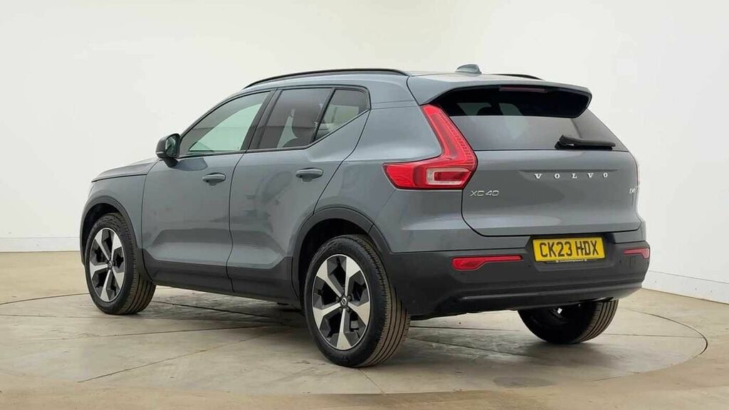 Volvo XC40 Ultimate, B4 Mild Hybrid, Dark 360 Camera CK23HDX Grey #5