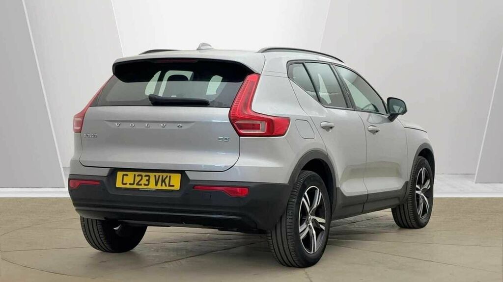 Volvo XC40 Plus, B3 Mild Hybrid, Dark CJ23VKL Silver #3