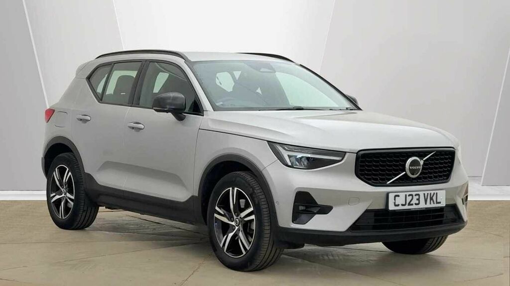 Volvo XC40 Plus, B3 Mild Hybrid, Dark Silver