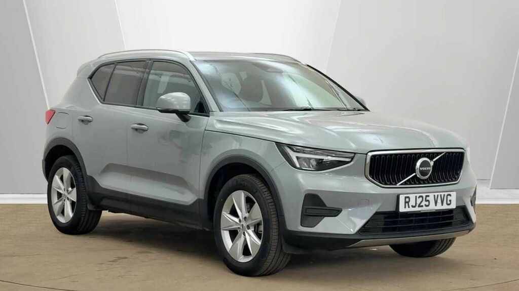 Volvo XC40 Core, B3 Mild Hybrid, Grey