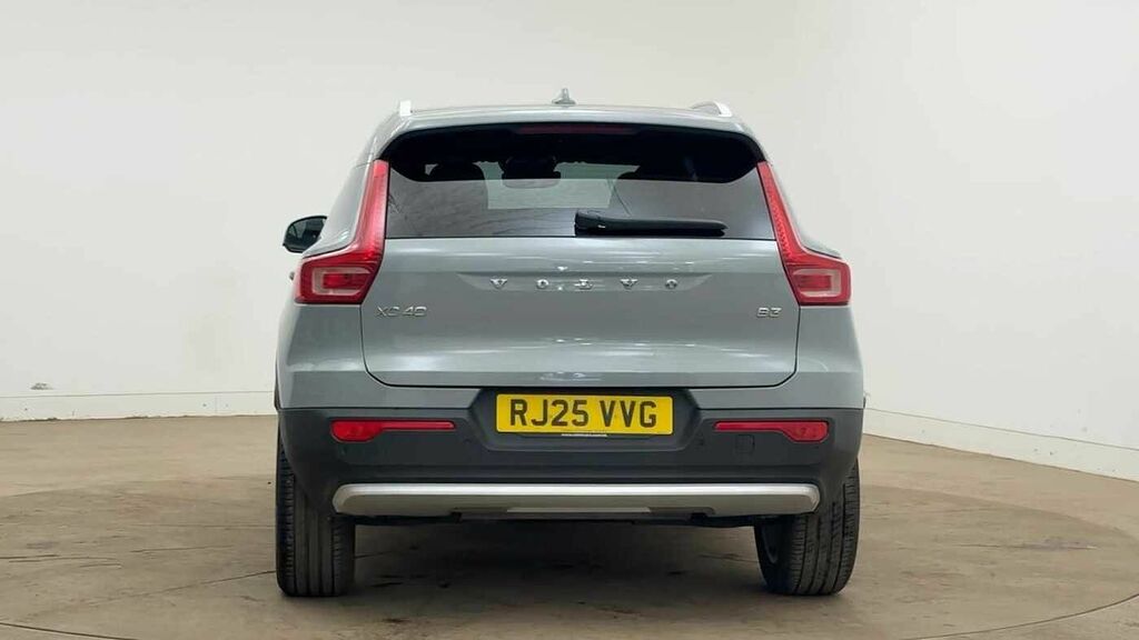 Volvo XC40 Core, B3 Mild Hybrid, RJ25VVG Grey #4