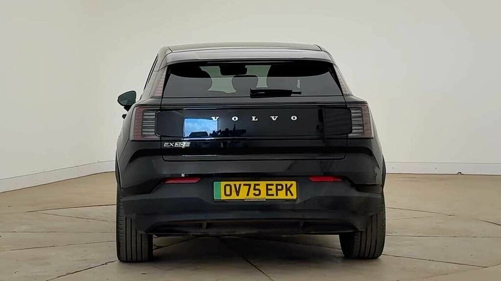 Volvo EX30 Ultra, Single Motor Extended Range, Pano OV75EPK Black #4