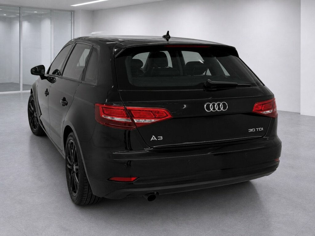 Audi A3 1L Se Technik BL68OGE Black #4