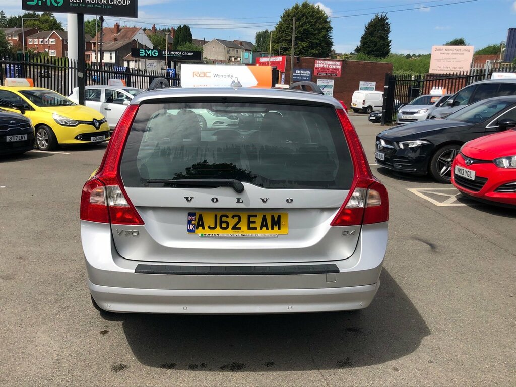 Volvo V70 2.0 D4 Se Estate Geartronic Euro 5 Ss Silver #3