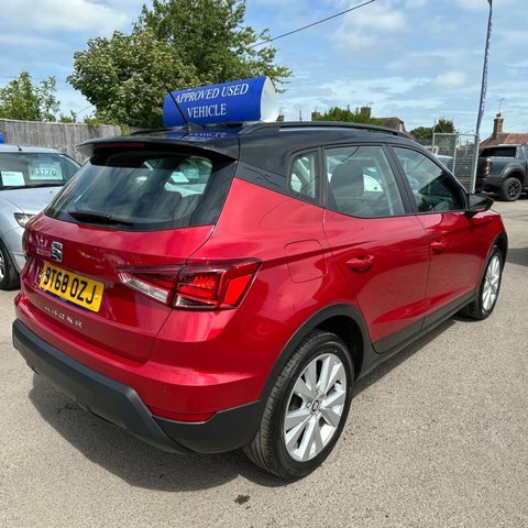 Seat Arona 1.0 Tsi Se BT68OZJ Red #4
