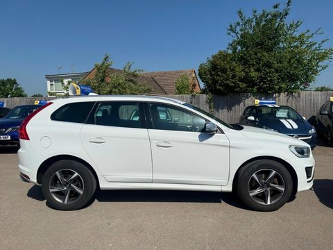 Volvo XC60 2.0 D4 R-design VO16VVB White #6