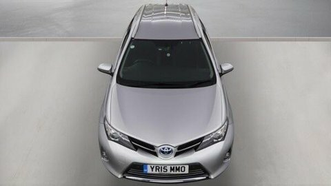 Toyota Auris 1.8 Vvt-h Excel YR15MMO Silver #2
