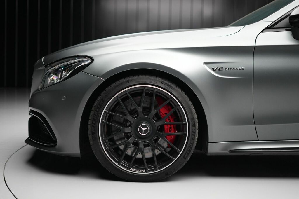 Mercedes-Benz C Class 4.0 C63 V8 Biturbo HK67YLO Grey #4