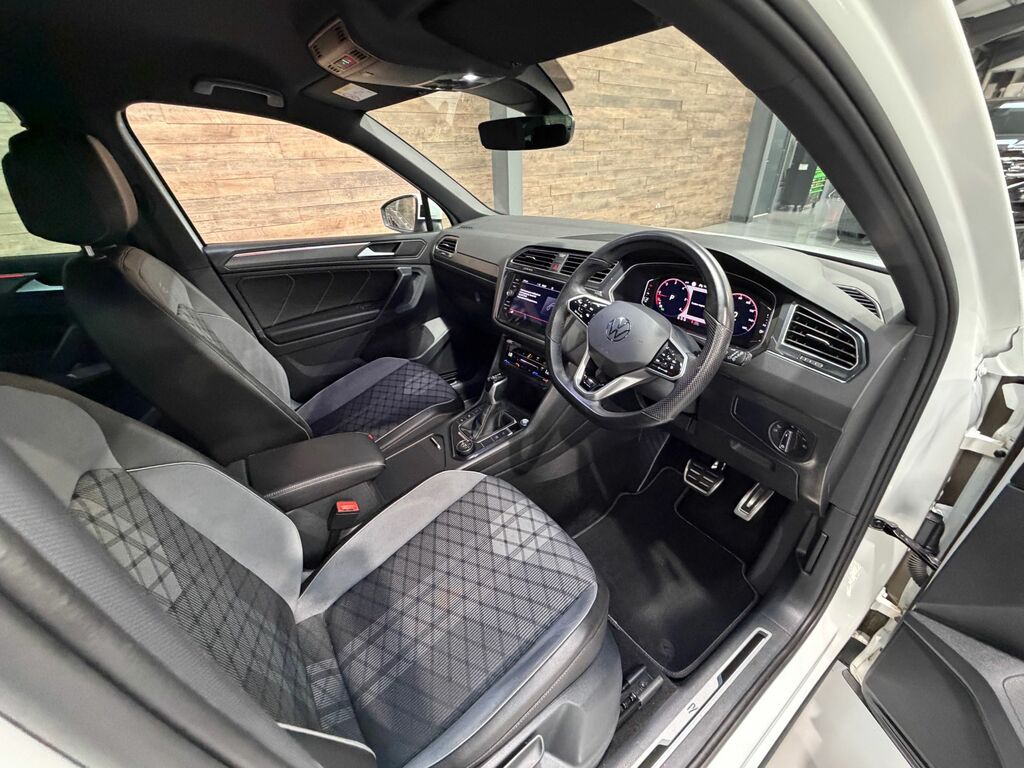 Volkswagen Tiguan 2.0 Tdi R-line Suv AJ72ZTF White #6