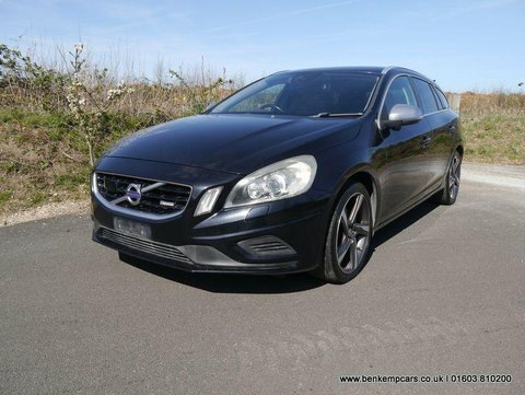 Volvo V60 1.6 T4 R-design Black #2
