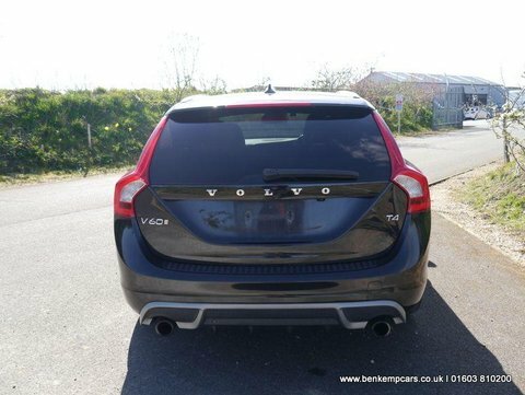 Volvo V60 1.6 T4 R-design Black #6