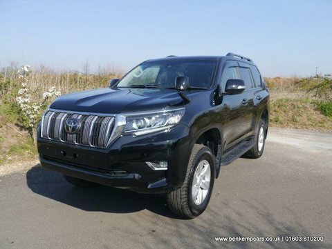 Toyota Land Cruiser 2.8 Invincible 5 Black #2