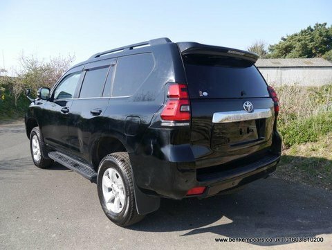 Toyota Land Cruiser 2.8 Invincible 5 Black #4