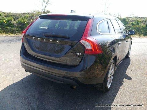 Volvo V60 1.6 T4 Se Black #5