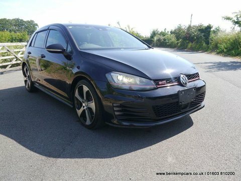 Volkswagen Golf 2.0 Tsi Bluemotion Black
