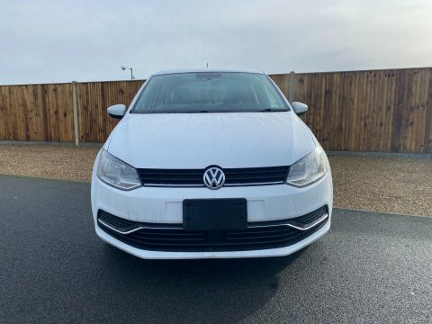 Volkswagen Polo 1.2 Tsi Bluemotion AU64FXS White #3