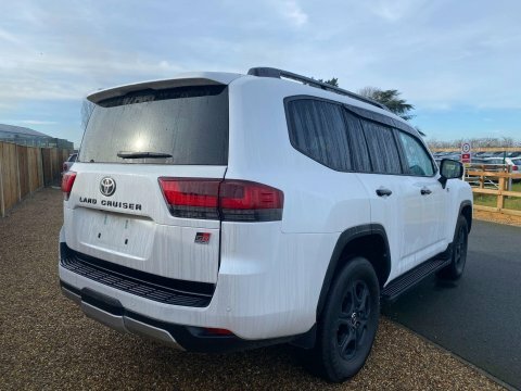 Toyota Land Cruiser 3.3 White #6