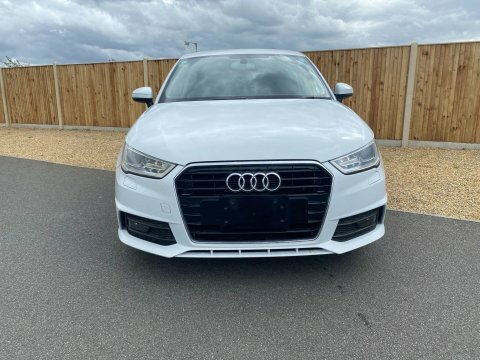 Audi A1 1.0 Tfsi S AU15EXC White #3
