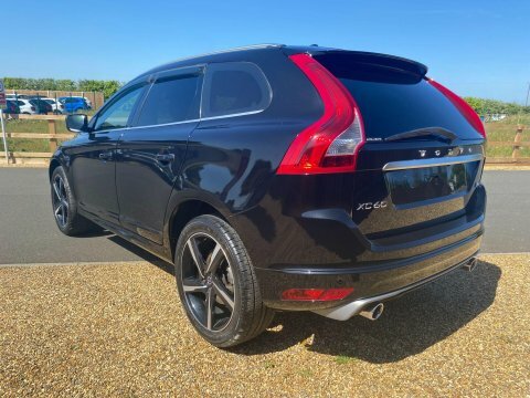 Volvo XC60 2.0 D4 R-design Black #5