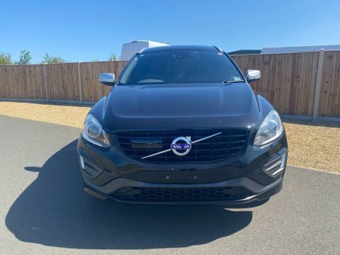 Volvo XC60 2.0 D4 R-design Black #3