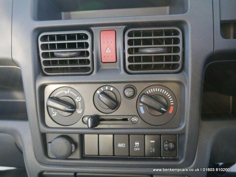 Suzuki Carry 0.6L Kc A White #6