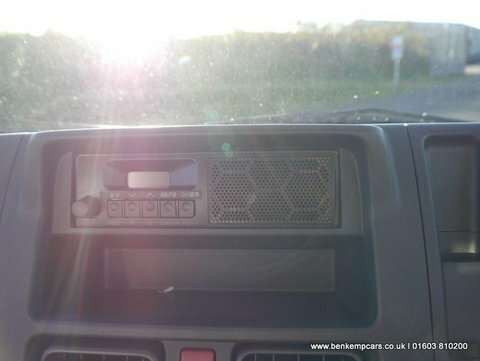 Suzuki Carry 0.6L Kc A White #5