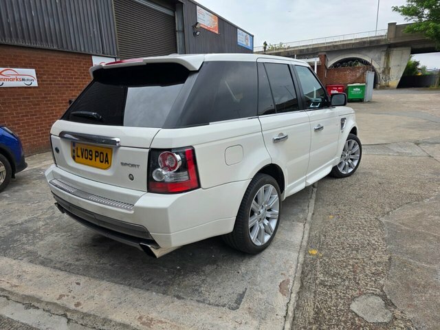 Land Rover Range Rover Sport 3.6 Td V8 Hst Station Wagon White #5
