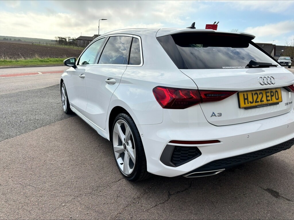 Audi A3 Hatchback 1.5 Tfsi 35 S Line 202222 HJ22EPO White #5